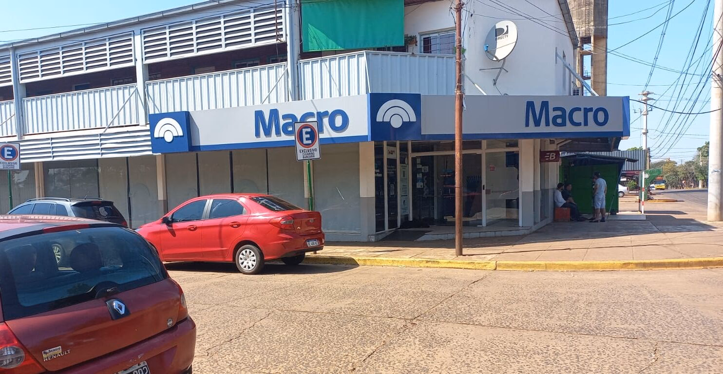 ¿Banco Macro atención al cliente WhatsApp?