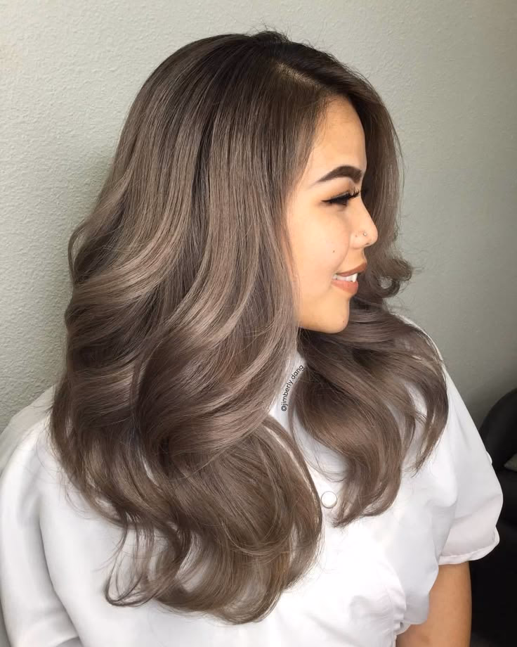 ¿Qué número de tinte es el marrón cenizo?