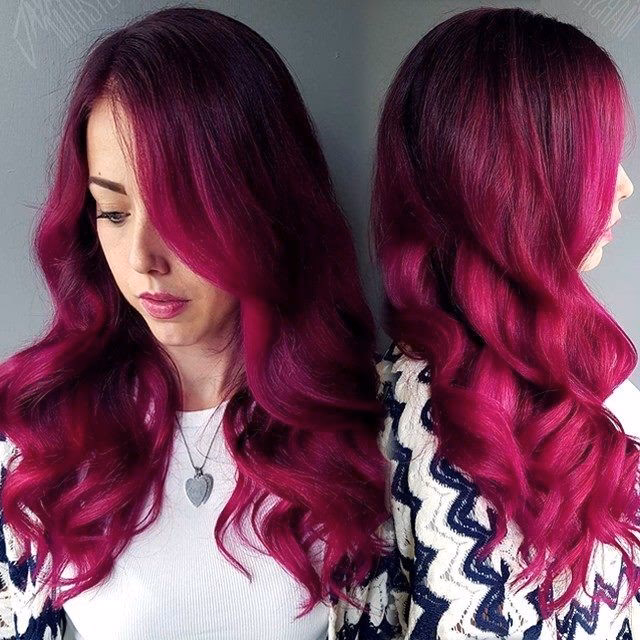 ¿Cómo es el color magenta en el cabello?