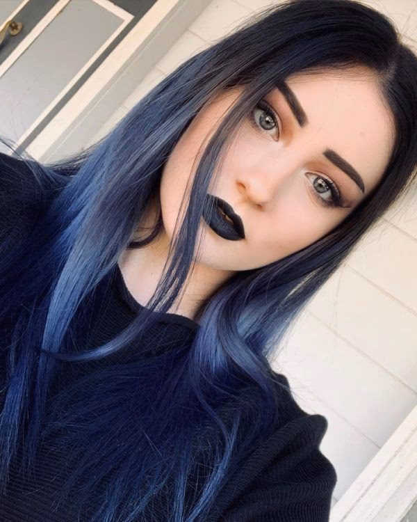 ¿Cómo es el cabello de Midnight?