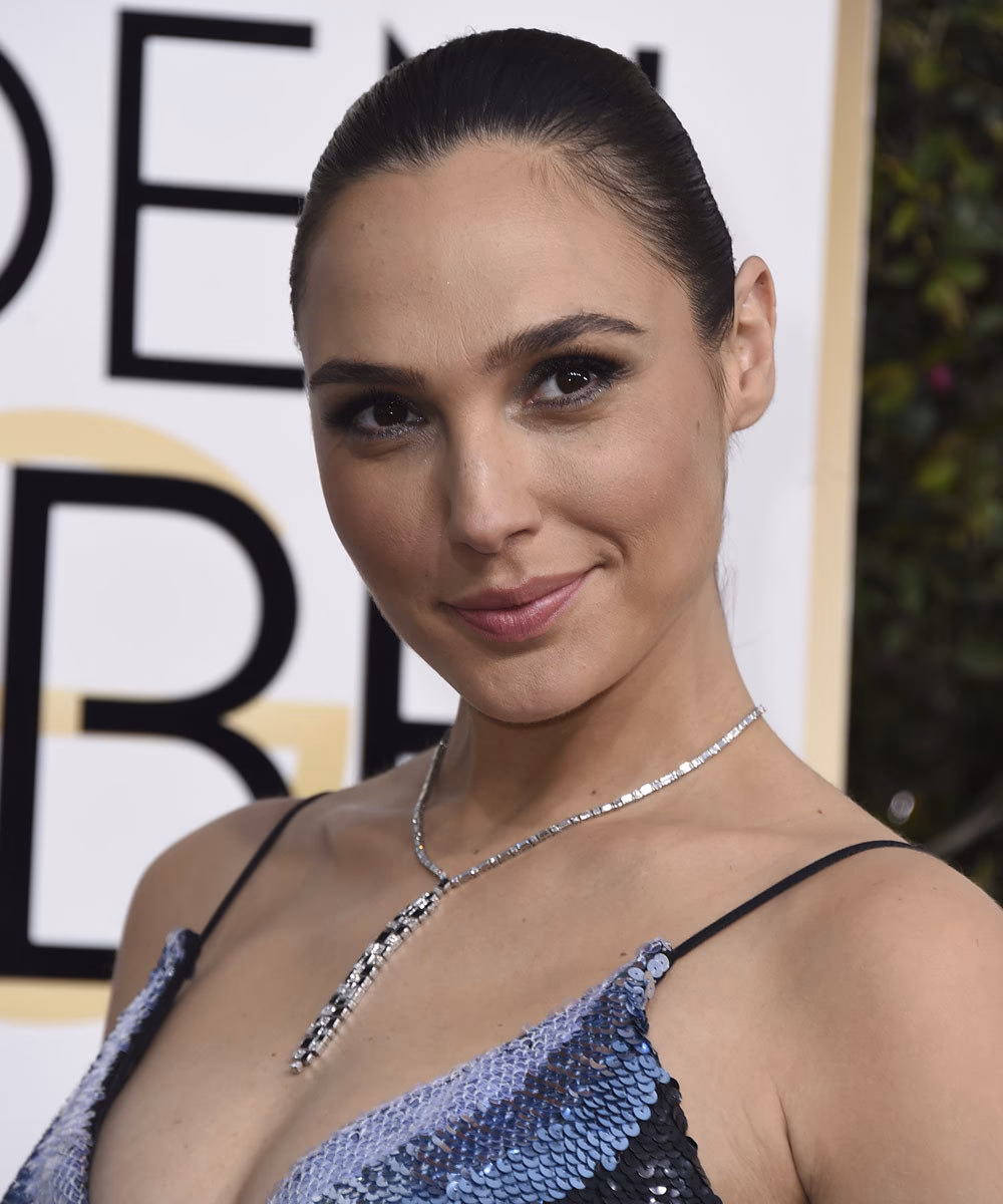 ¿De qué color es el cabello de la Mujer Maravilla?