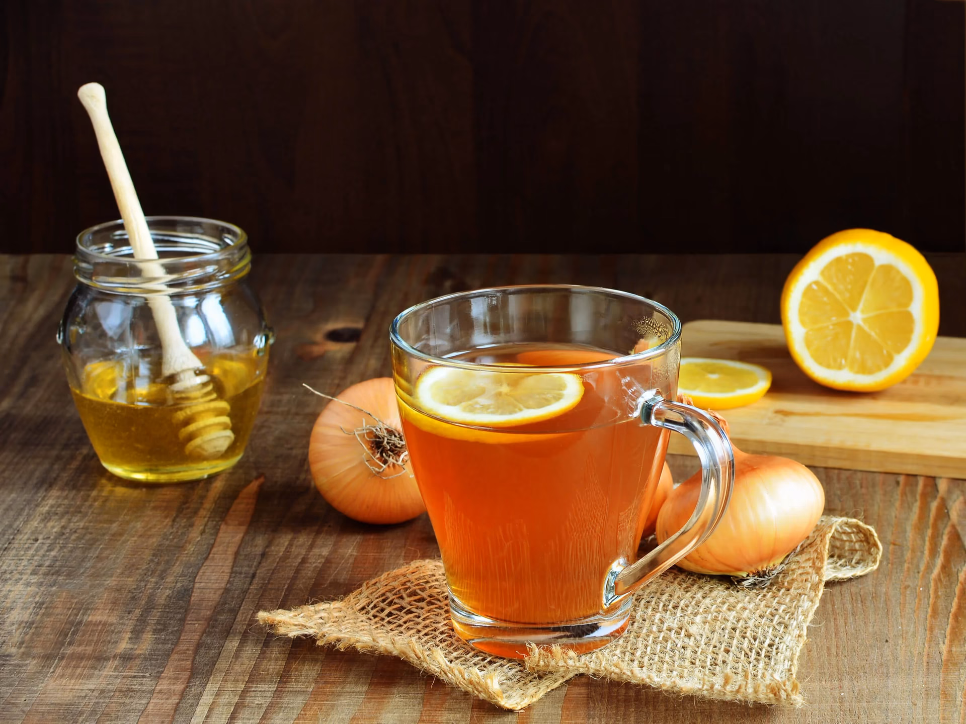 ¿Qué beneficios tiene el ajo, cebolla y limón?