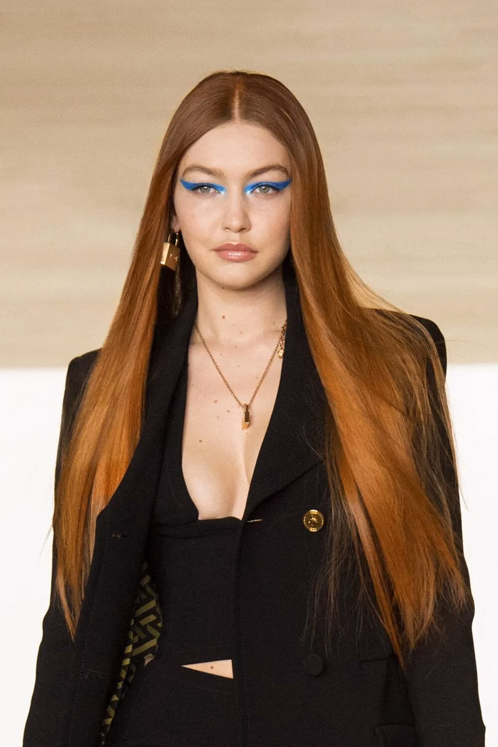 ¿Cómo quitar el tono oxidado del cabello?