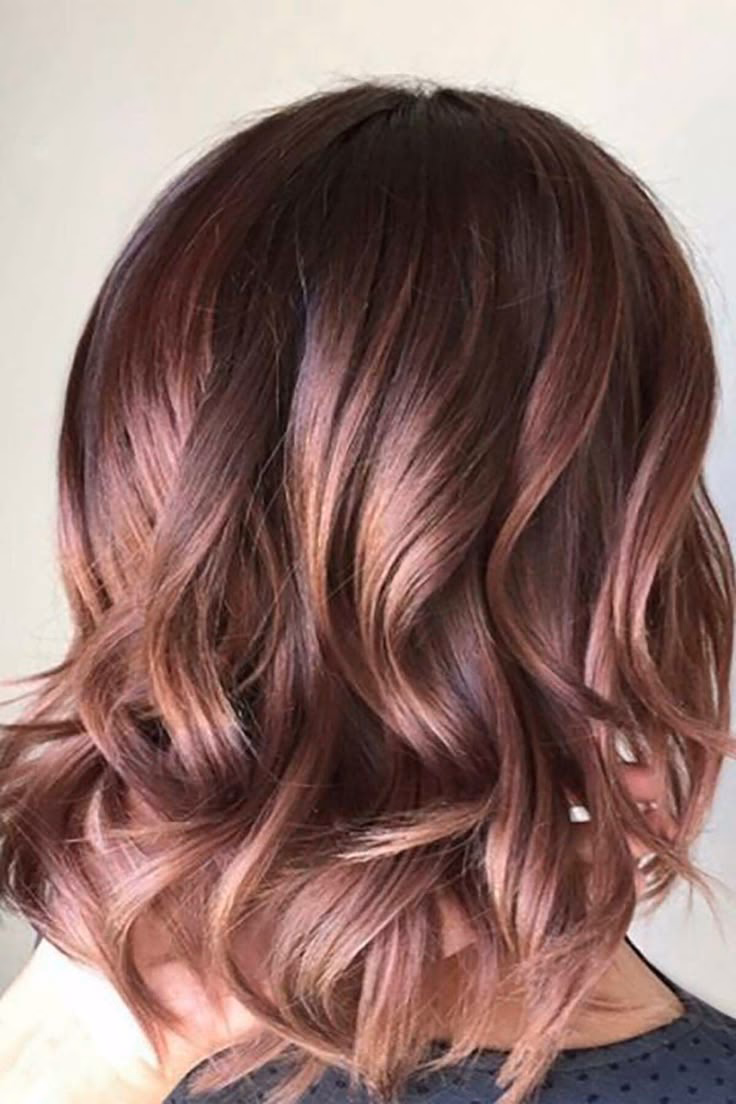 ¿Cuál es el color malva en el cabello?