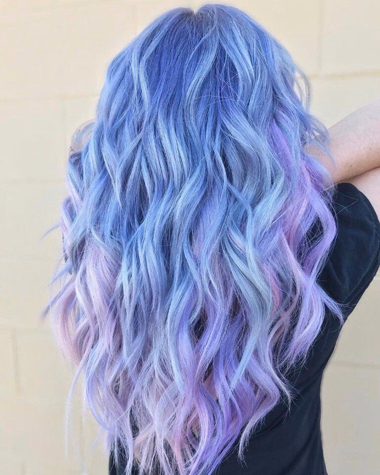 ¿Qué colores le van al color celeste?