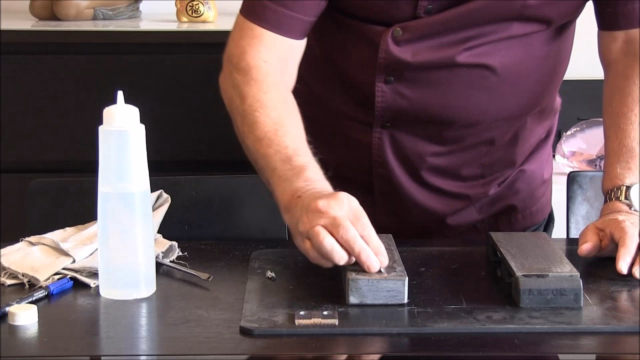 ¿Cómo devolverle el filo a una máquina de afeitar?