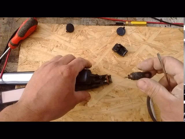 ¿Es posible sustituir el cable de una plancha para el pelo?