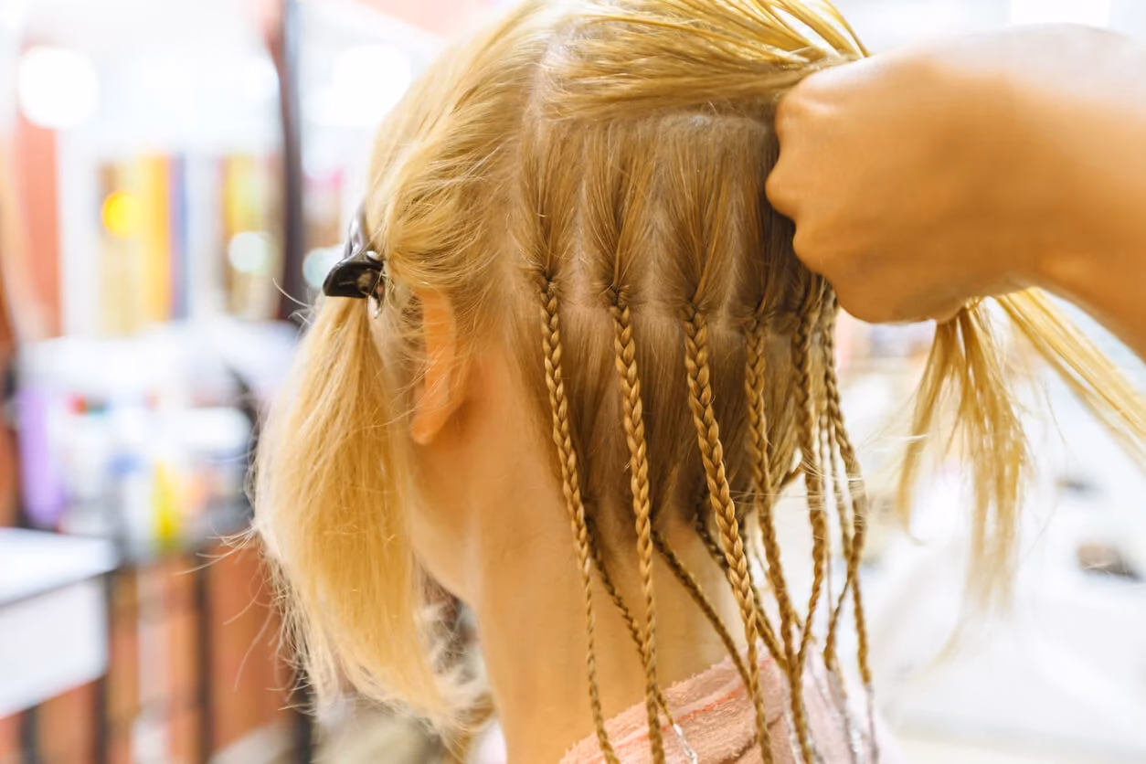 ¿Cómo desenredar el pelo cuando está muy enredado?