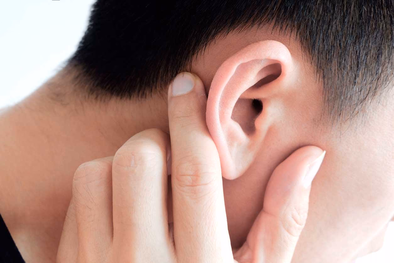 ¿Cómo quitar el pelo en las orejas?