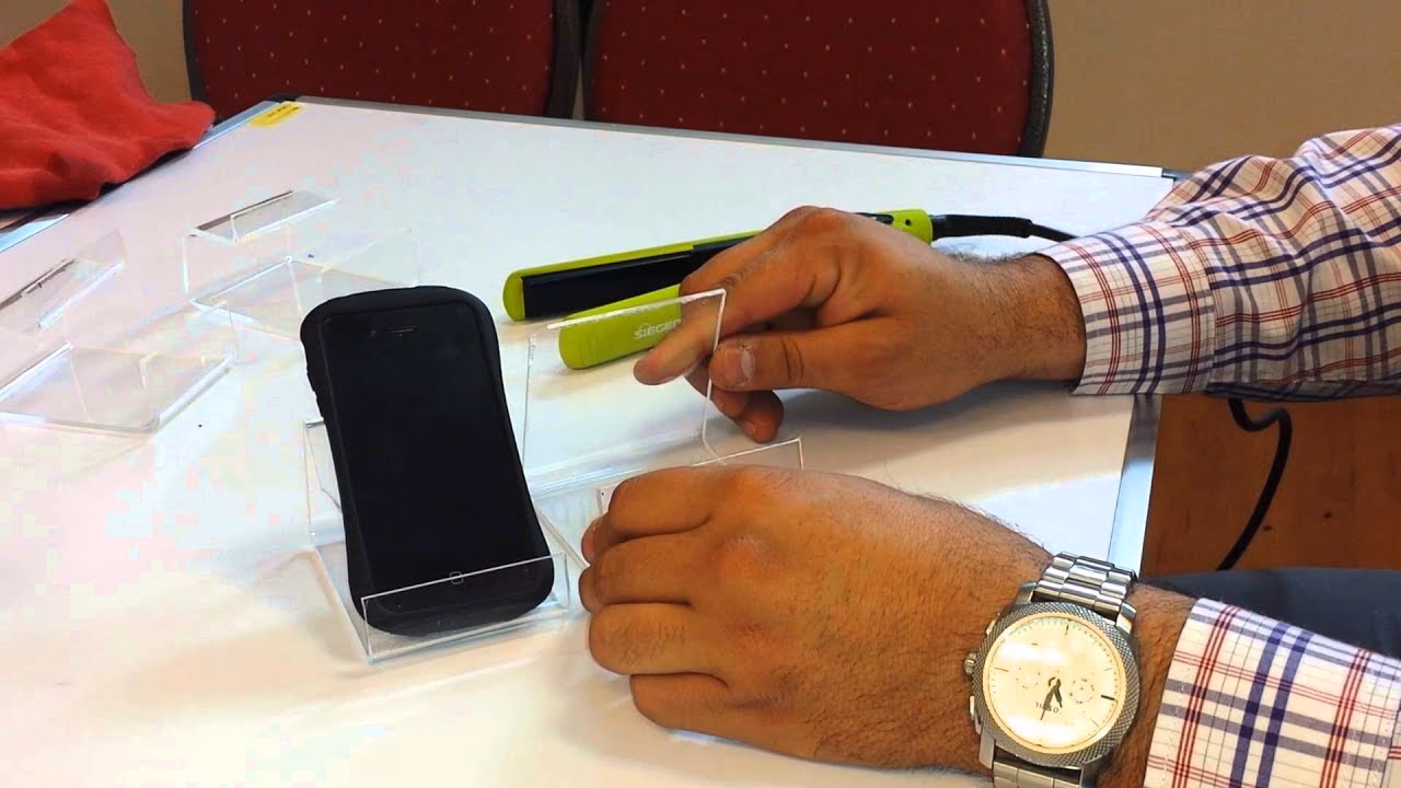 ¿Cómo funciona la dobladora de acrílico?