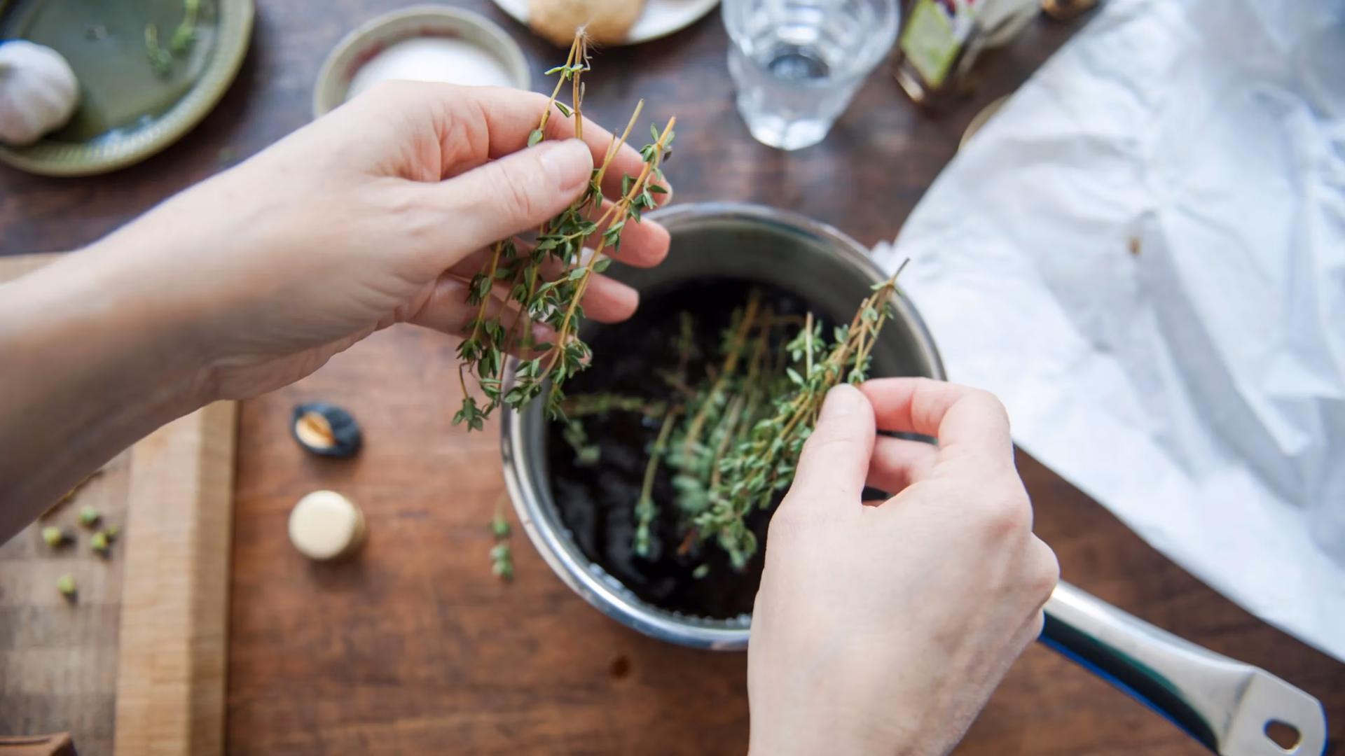 ¿Para qué sirve el aceite de tomillo?