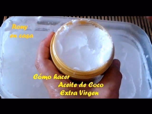 ¿Cómo puedo preparar una mascarilla para el cabello con aceite de coco?