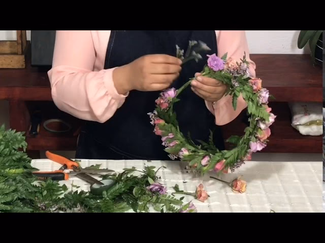 ¿Cómo preparar flores para el cabello?