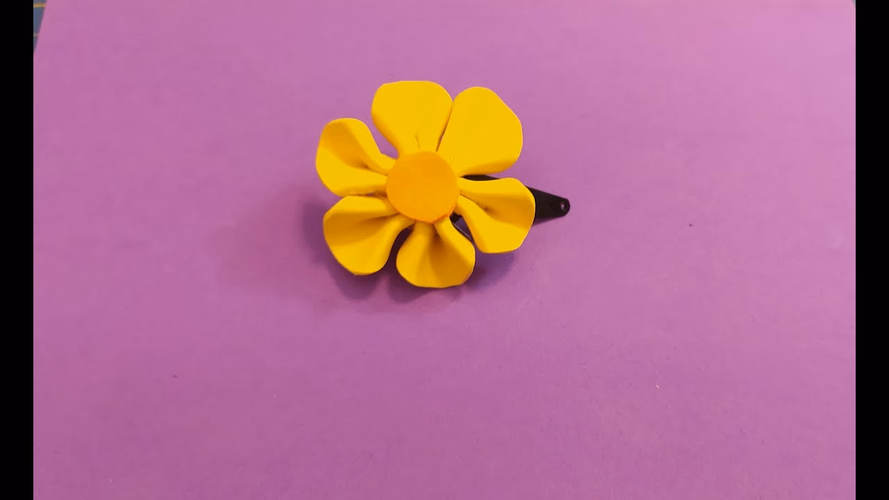 ¿Cómo puedo hacer flores de foami sencillas?