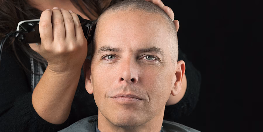 ¿Cómo saber si te ves bien con la cabeza rapada?