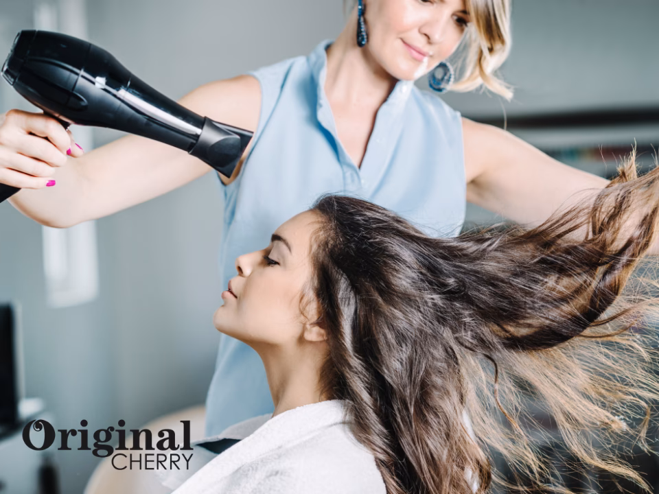 ¿Cuál es la forma menos dañina de secar el cabello?