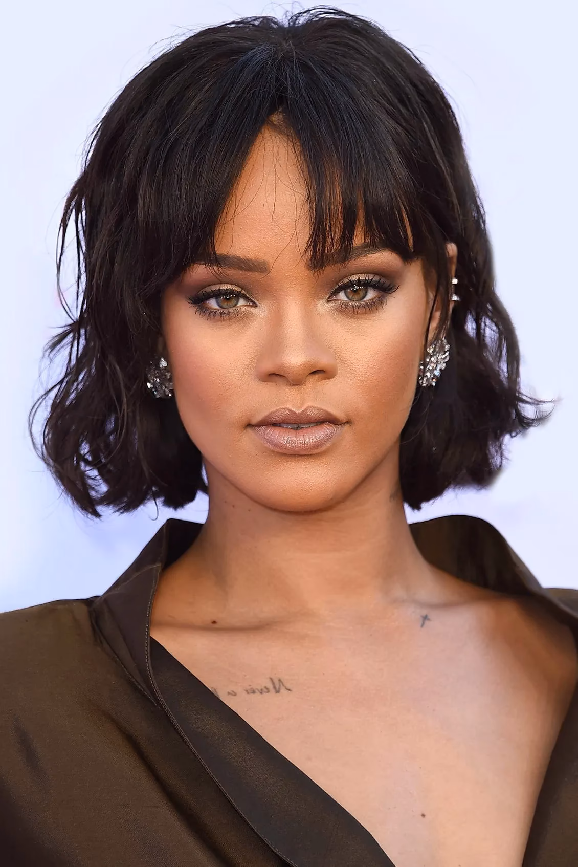 ¿Es atractiva una cara ovalada y alargada?