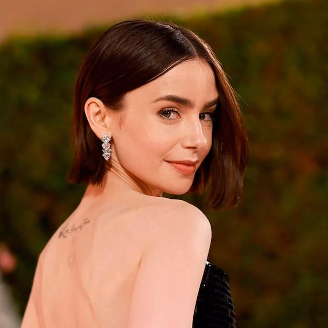 ¿Lily Collins realmente se cortó el pelo?