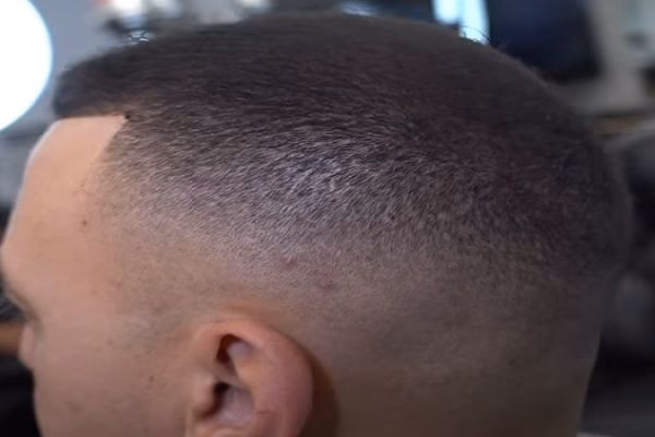 ¿Cómo se llama el corte de pelo casi rapado?