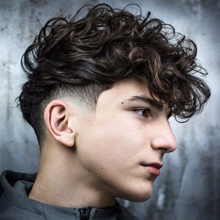 ¿Qué corte de pelo hacer para ondas para hombres?
