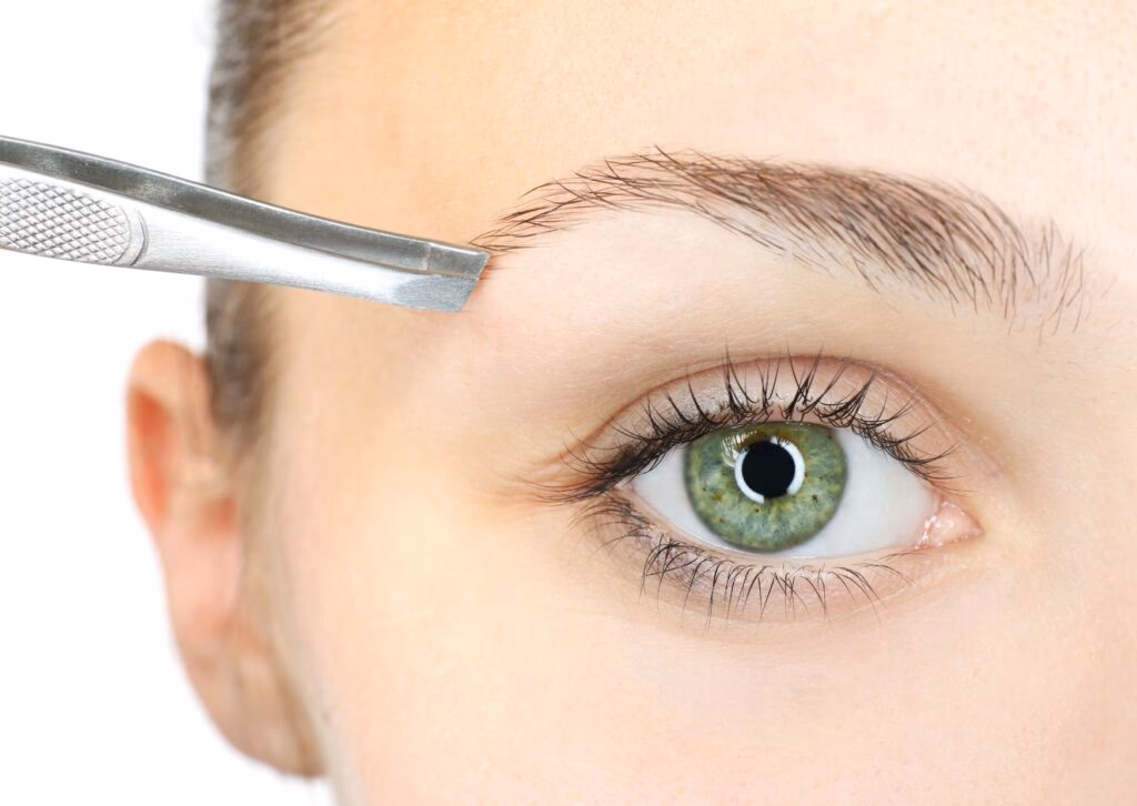 ¿Cómo se puede recuperar el pelo de las cejas?