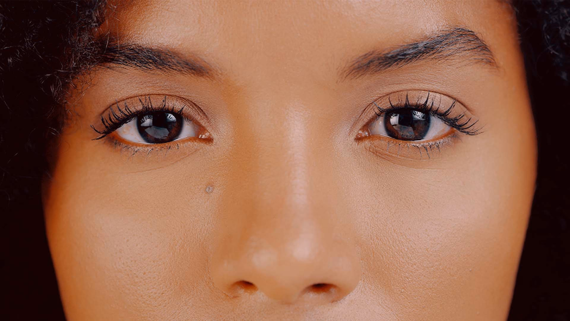 ¿Cuánto tardan en crecer los pelos de la ceja?