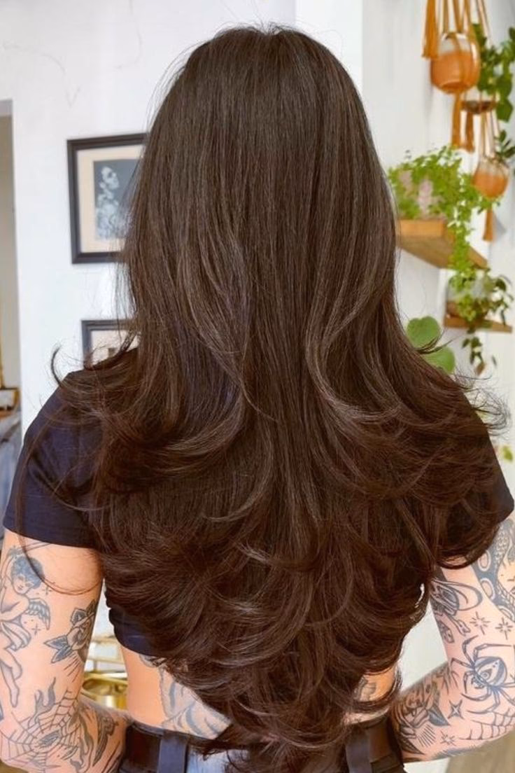 ¿Cómo se llama la técnica de quitar volumen al cabello?