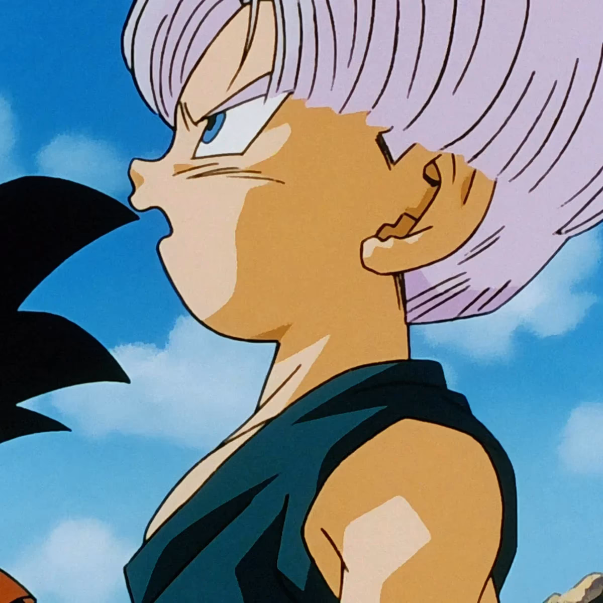 ¿De qué color es el pelo de Trunks?