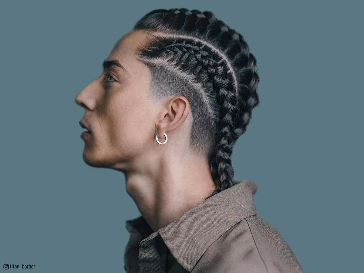 ¿Cómo se llaman las trenzas pegadas a la cabeza hombre?