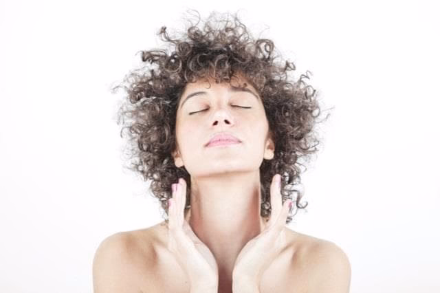 ¿Cuándo me puedo bañar después de una permanente?