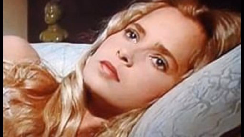 ¿Cómo se llama el personaje que acompañaba a Topacio a pasear por el río?