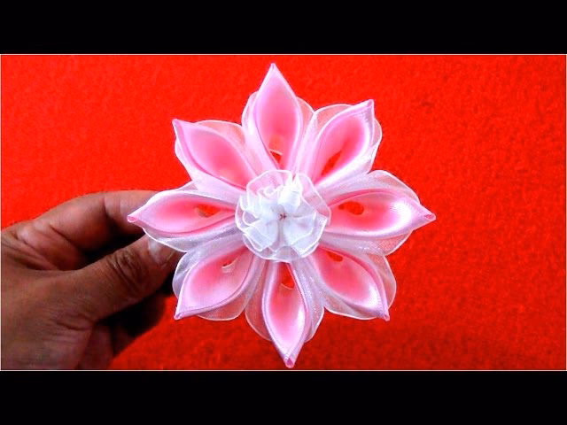 ¿Cómo se hace la flor de la cinta?