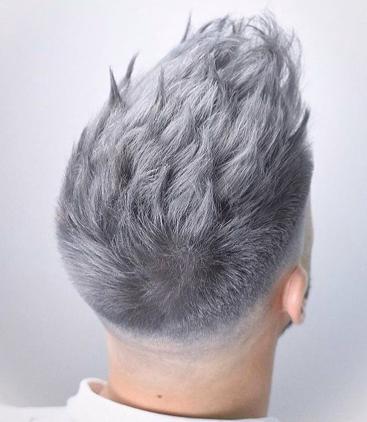 ¿Cuánto dura el color gris en el pelo?