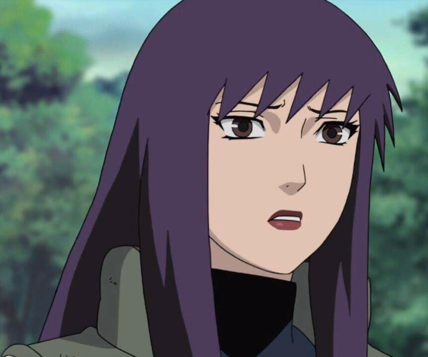 ¿Cómo se llama la chica de pelo morado en Naruto?