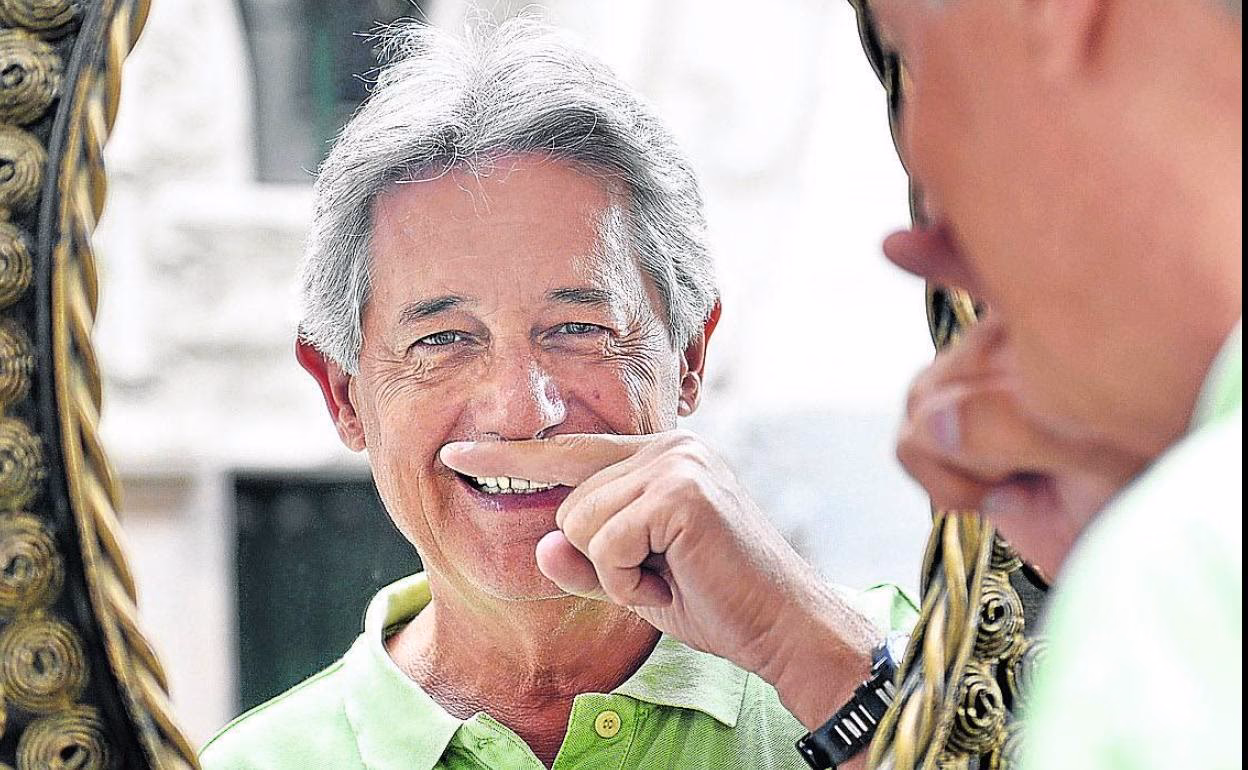 ¿Cuánto hace que murió Leslie Nielsen?