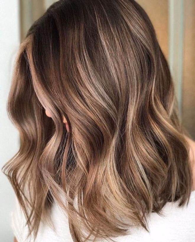 ¿Qué tono es el color almendra?