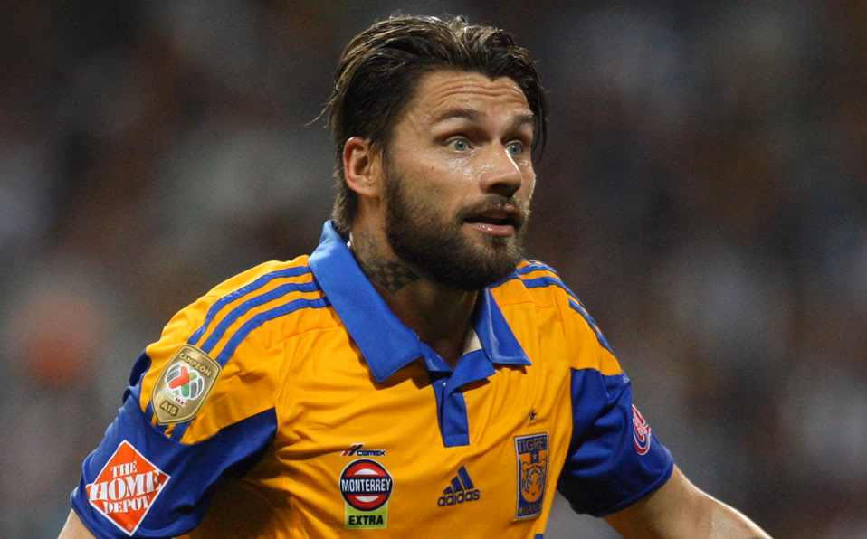 ¿Cómo se llama el jugador Pelón de Tigres?