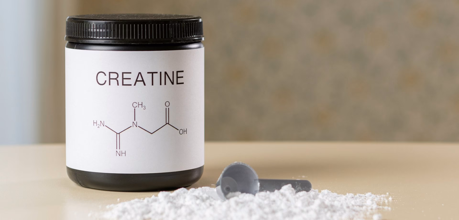 ¿Qué efectos tiene la creatina en el cabello?