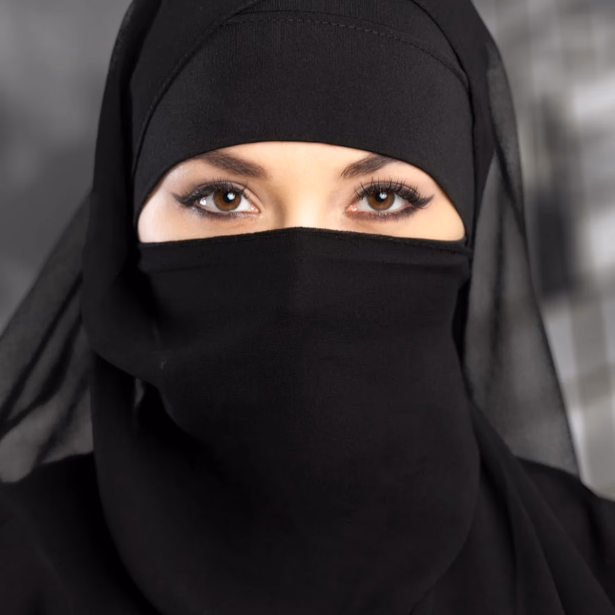 ¿Quién canta La mujer de pelo blanco?