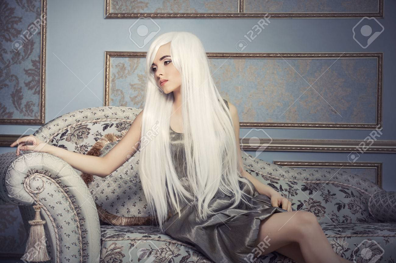 ¿Qué significa tener cabello blanco siendo joven?