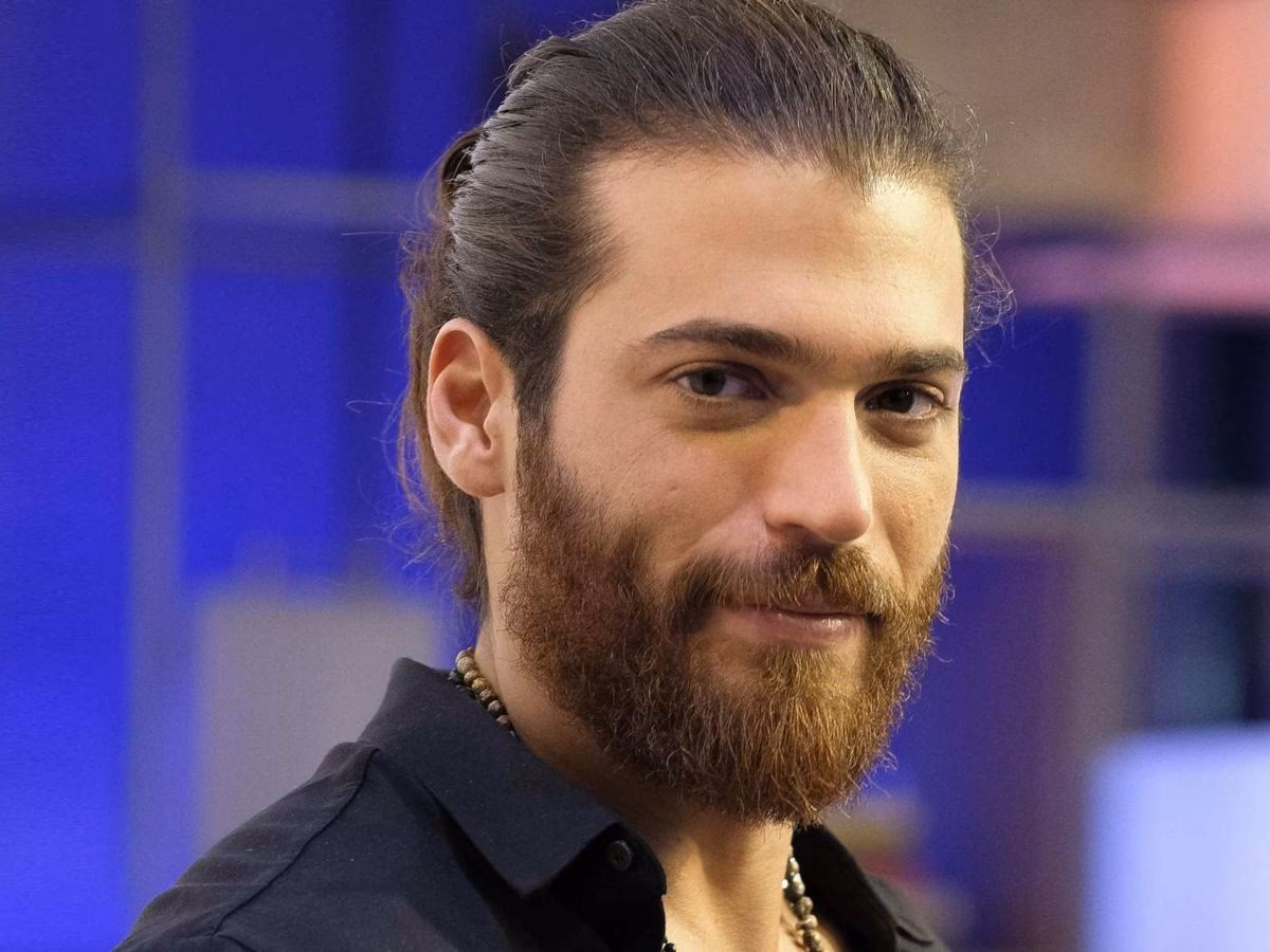 ¿Cómo se llama el peinado de librito?