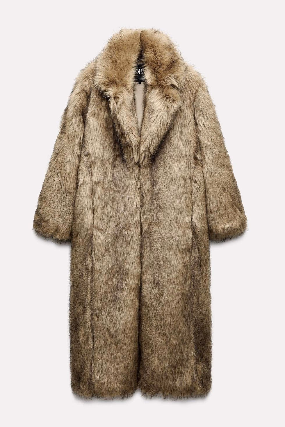 ¿Qué abrigos se usan este invierno 2025?