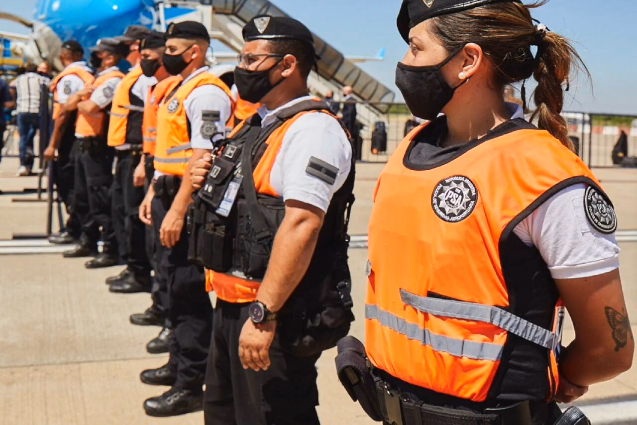 ¿Cuánto cobra un oficial ayudante de la PSA?