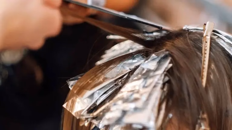 ¿Cuándo puedo teñirme el pelo después de una operación de cataratas?