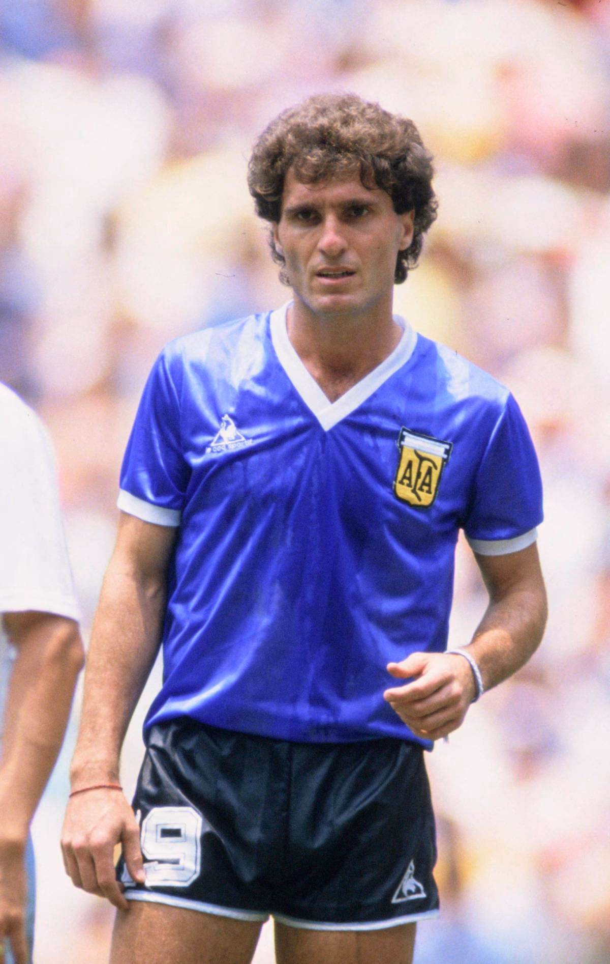 ¿Cuántos años tiene la esposa de Oscar Ruggeri?