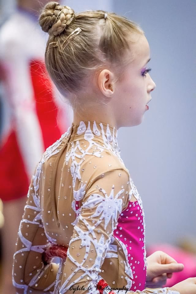 ¿Cómo hacer un peinado con un lazo?