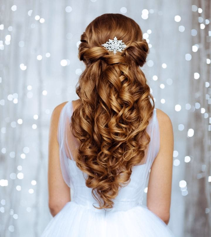 ¿Cómo peinar el cabello naturalmente suelto y ondulado?