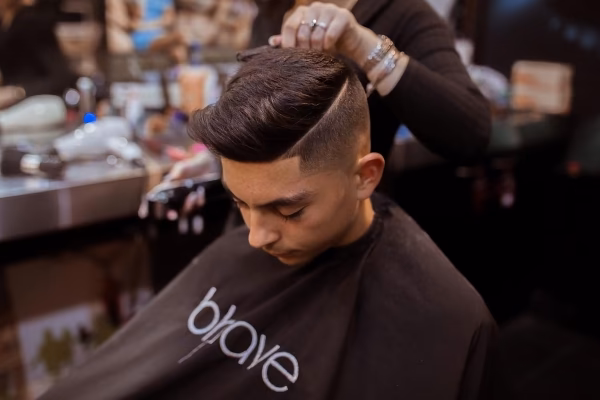 ¿Cuánto suele costar un corte de pelo hombre?