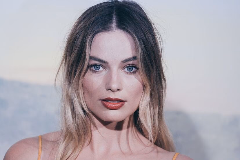 ¿Cómo se le dice a una persona que tiene los ojos azules?