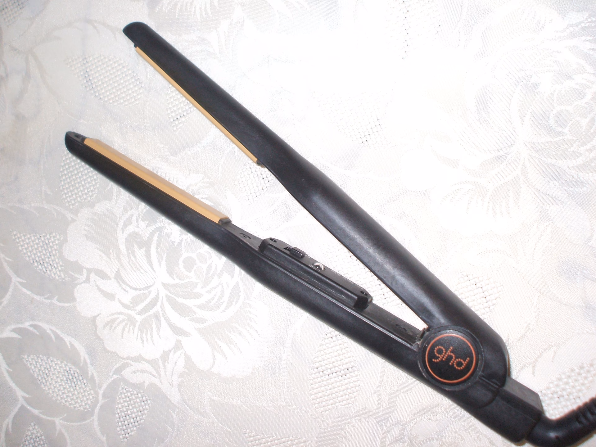 ¿Había planchas para el pelo en los años 80?